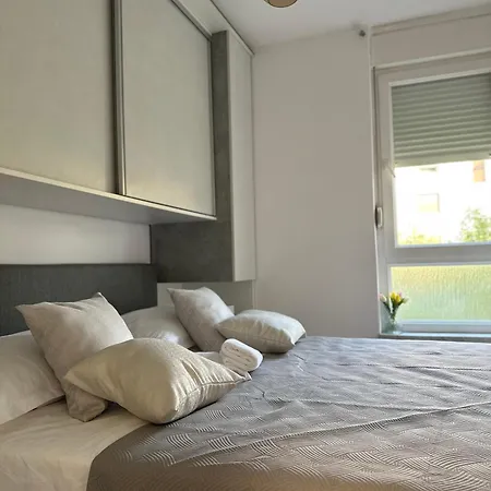 アパート Bili Brig